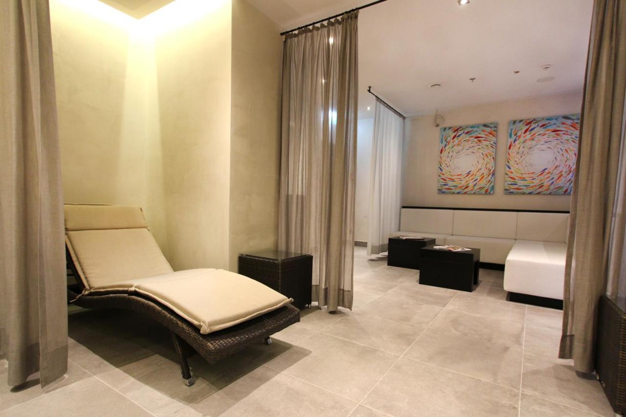 Hotel Wemperhardt ภายนอก รูปภาพ