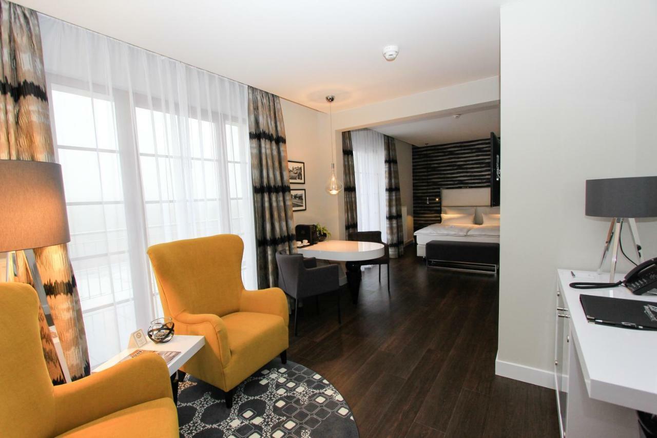 Hotel Wemperhardt ภายนอก รูปภาพ