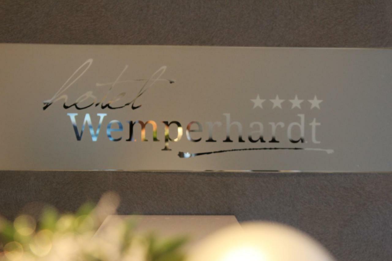 Hotel Wemperhardt ภายนอก รูปภาพ