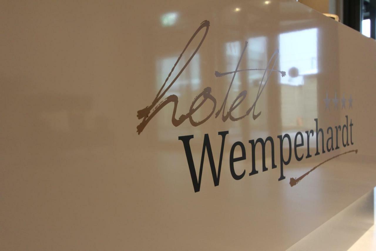 Hotel Wemperhardt ภายนอก รูปภาพ